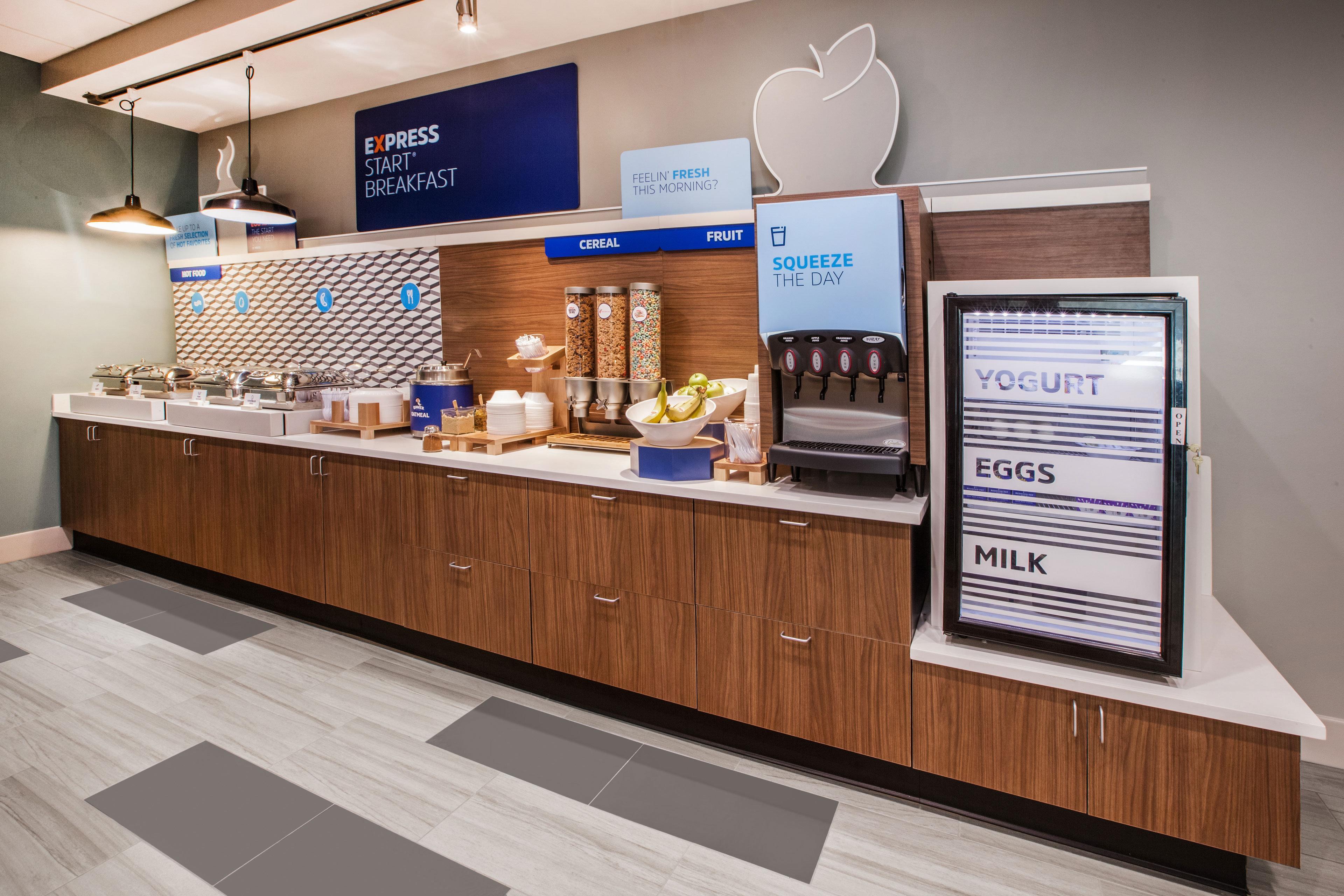 Express Durham-unh By Ihg 2*